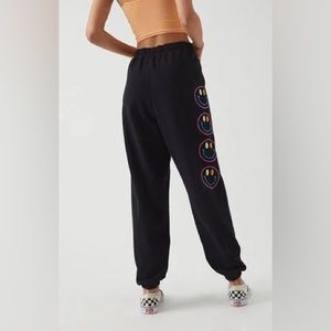 PS / LA Pacsun Smiley Happy Face Black Sweatpants Womens Large